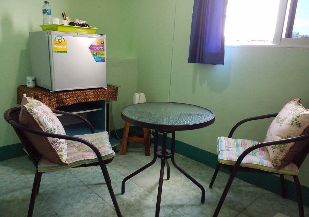 Rung Tawan Hostel Ката-Біч Екстер'єр фото