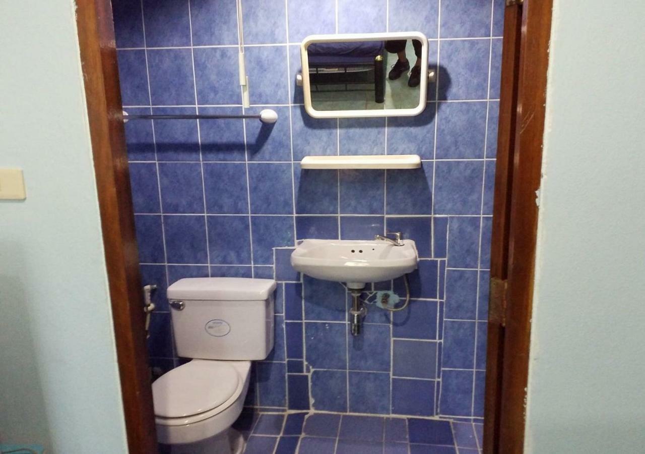 Rung Tawan Hostel Ката-Біч Екстер'єр фото